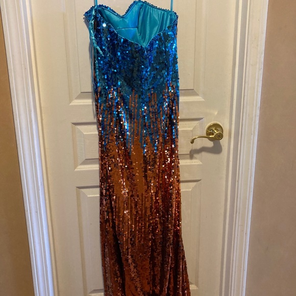 Copper and blue dress - Picture 2 of 2